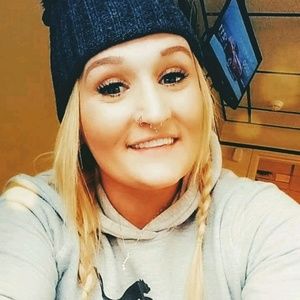 Meet your Posher, Alissa